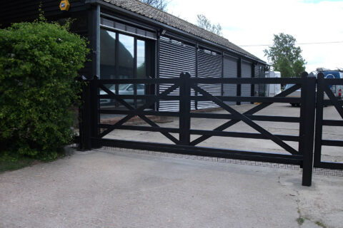 Commercial & Industrial Gates