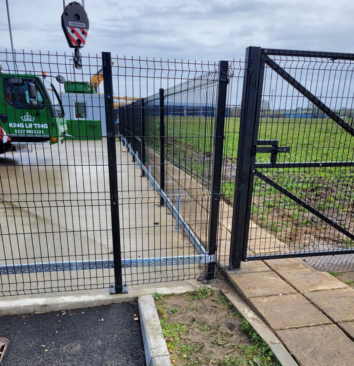 Commercial & Industrial Gates Bedfordshire