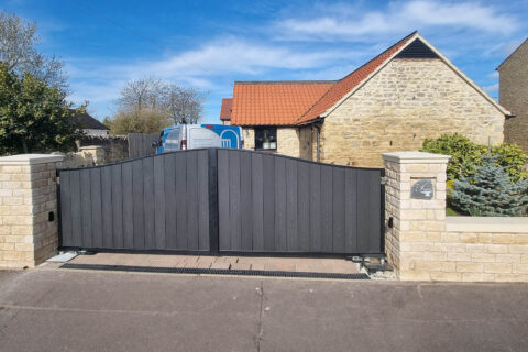 Shefford Automatic Driveway Gates