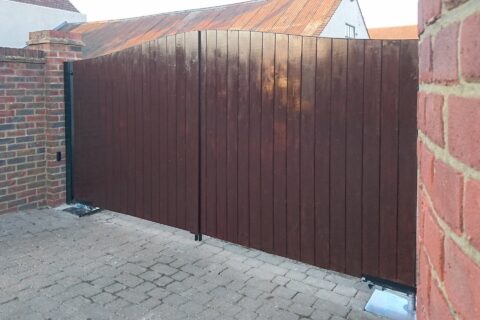 Wooden Driveway Gates Sandy